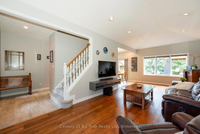 58 Meredith Drive • Middlesex Centre, ON photo 8