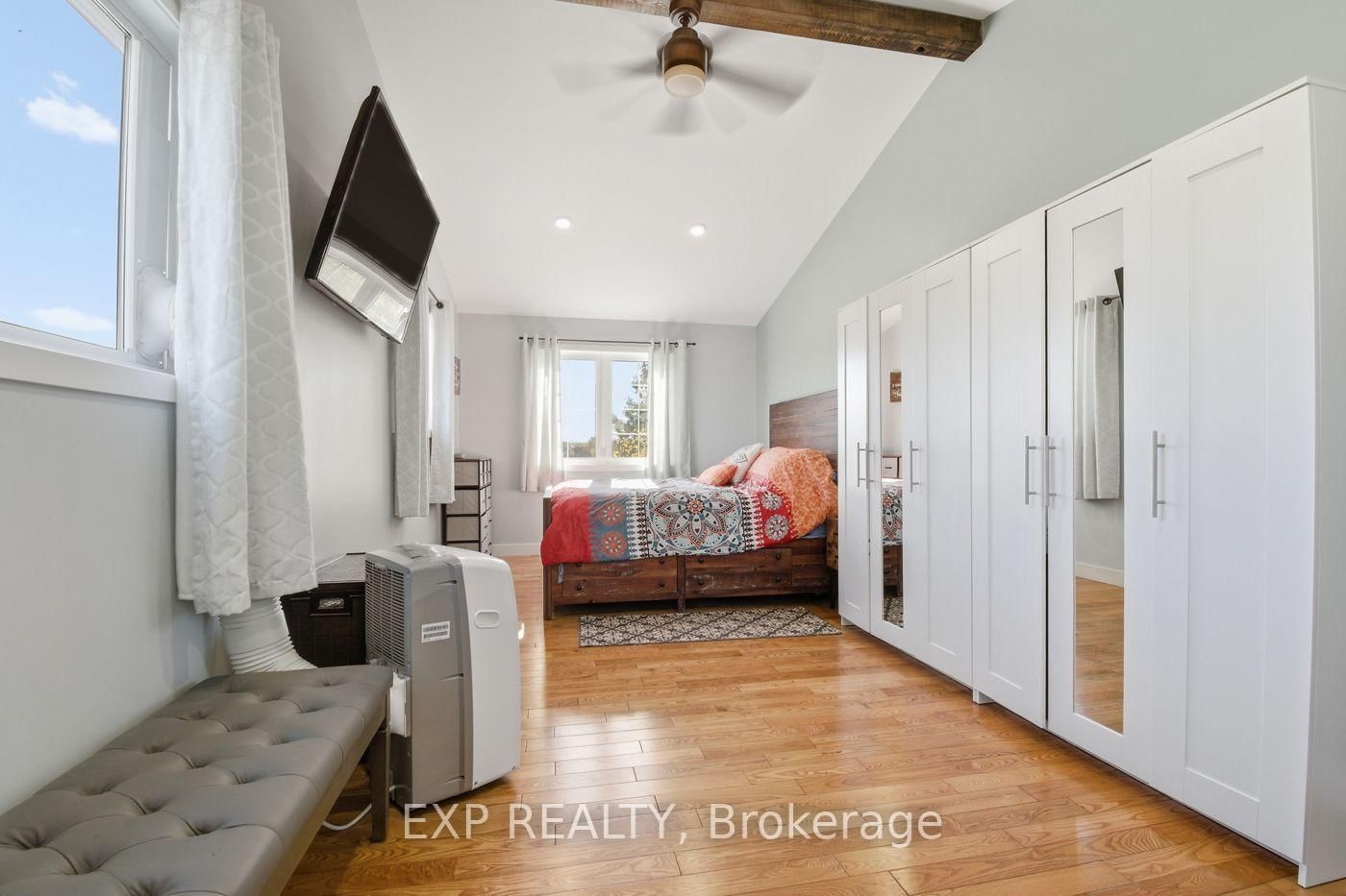 9043 Ridge Road • Niagara Falls, ON photo 23