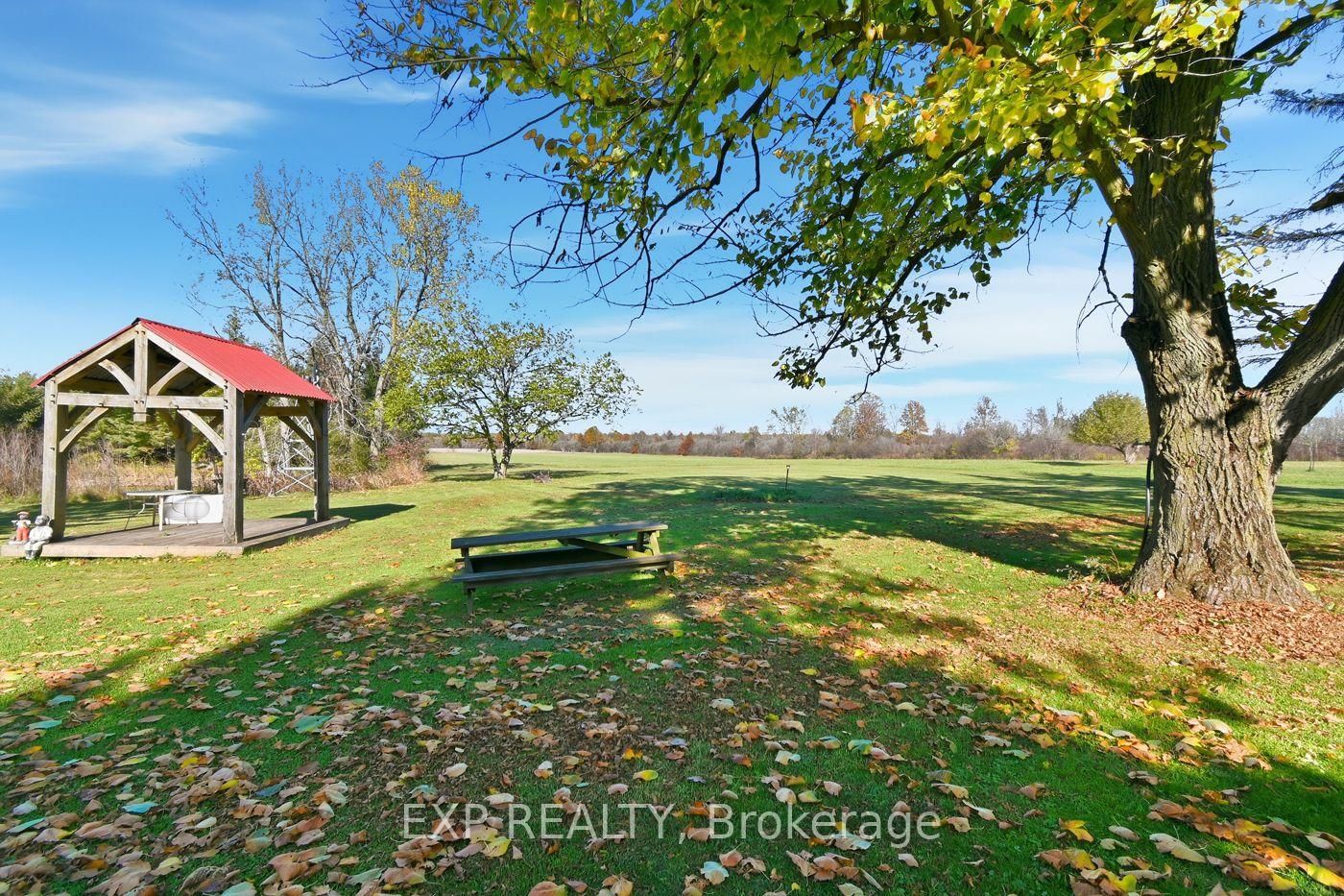 9043 Ridge Road • Niagara Falls, ON photo 45