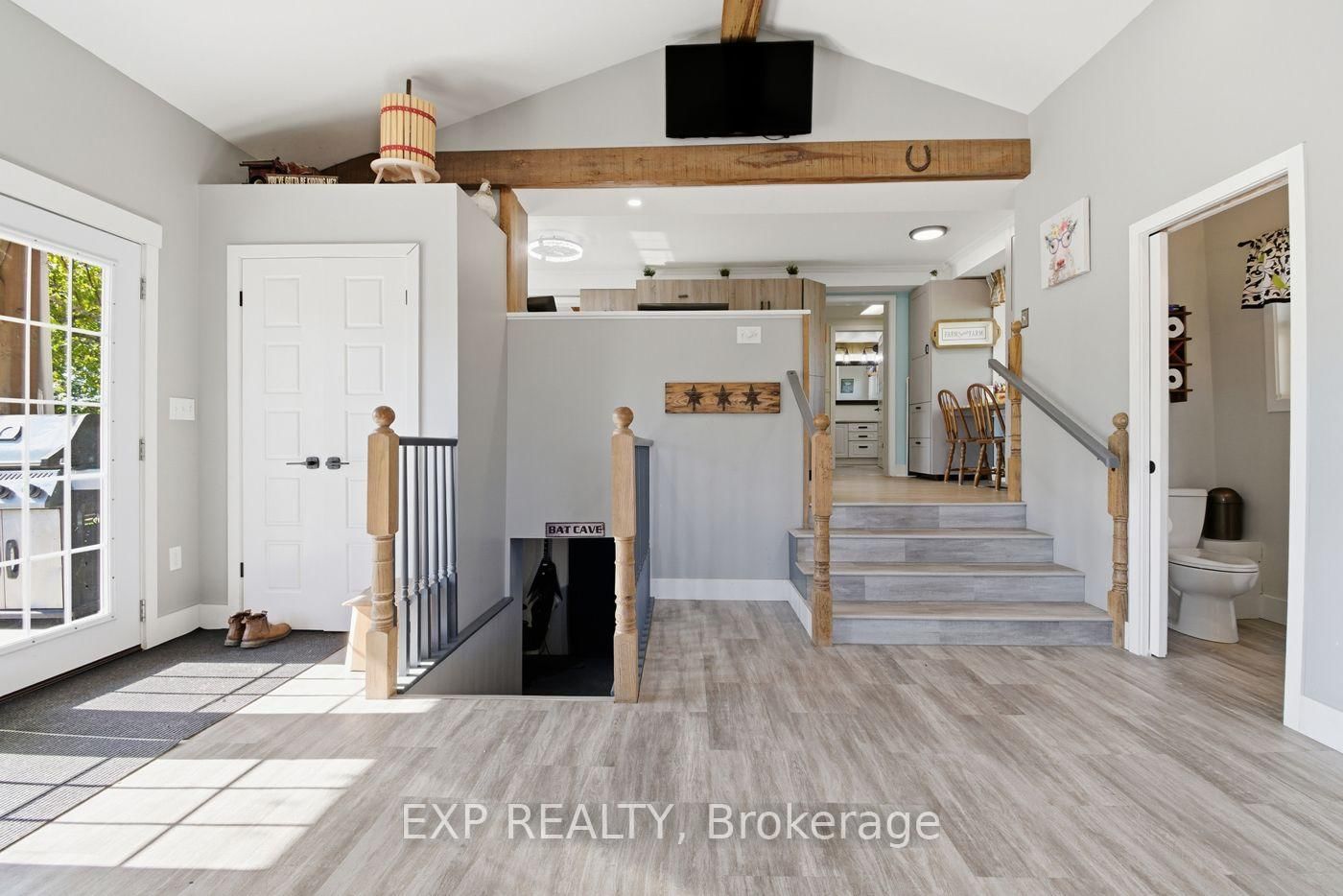 9043 Ridge Road • Niagara Falls, ON photo 6