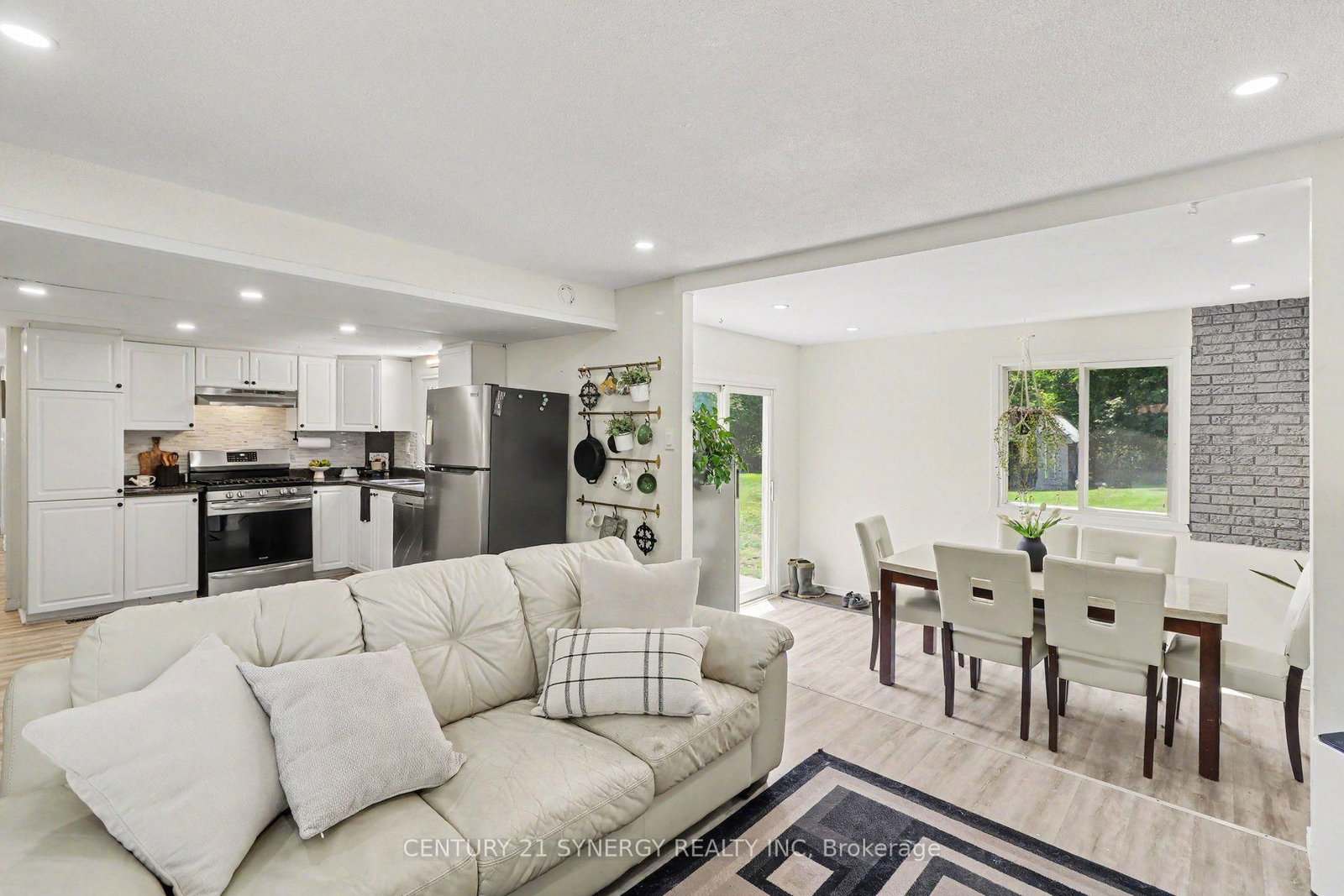 3782 Indian Creek Road • Clarence-Rockland, ON photo 6