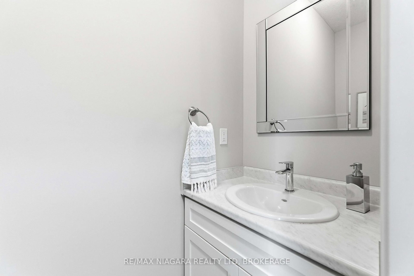 23B Bloomfield Avenue • St. Catharines, ON photo 18