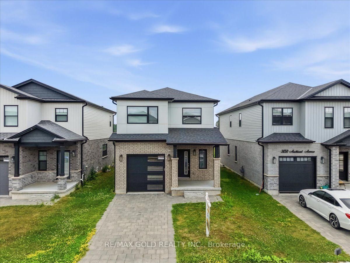 Detached House sold at 3846 Auckland Avenue, London South, Ontario, N6L 0J2 - South W - MLS: X13555310