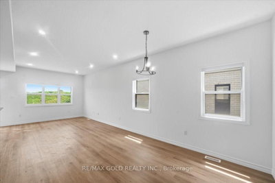3846 Auckland Avenue — more photos