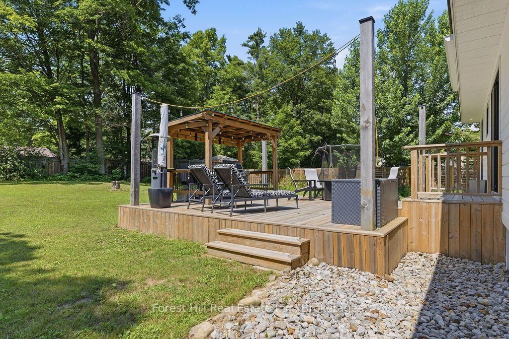 415 Wellington Street • Gravenhurst, ON photo 30