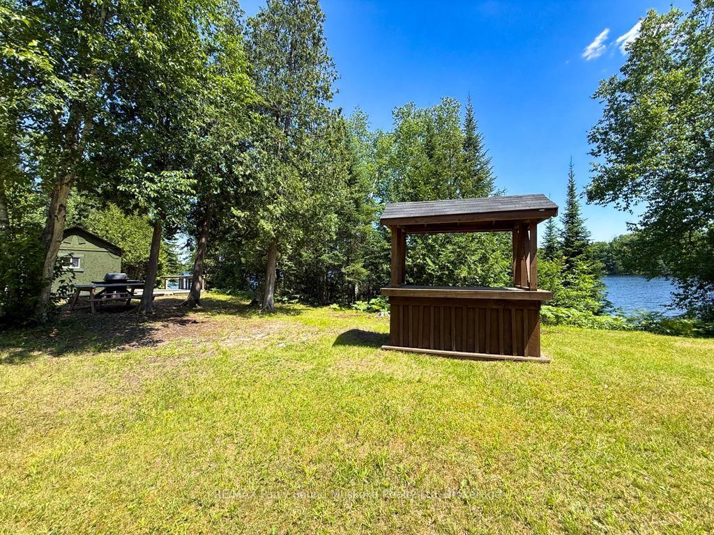 473 North Meadowcove Road • Whitestone, ON photo 14