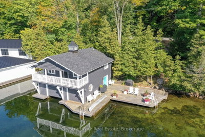 1375 Peninsula Road • Muskoka Lakes, ON photo 6
