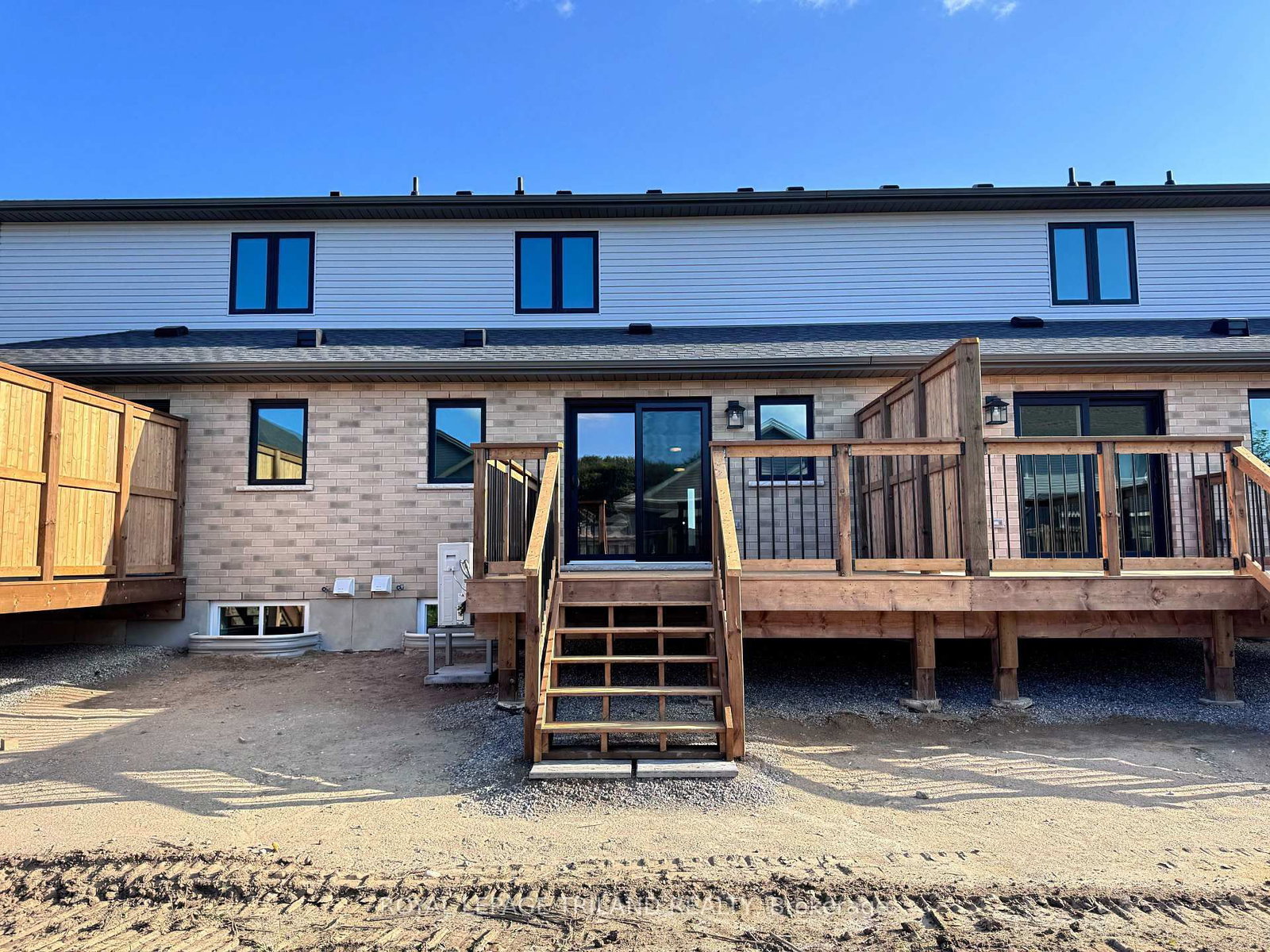 30 HOPPER Lane • St. Thomas, ON photo 6