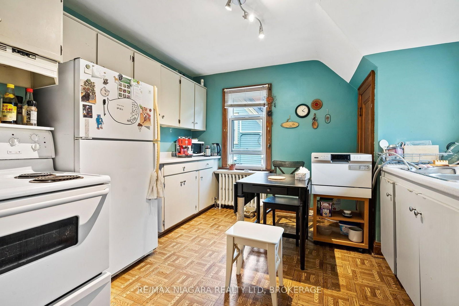55 Maple Street • St. Catharines, ON photo 8
