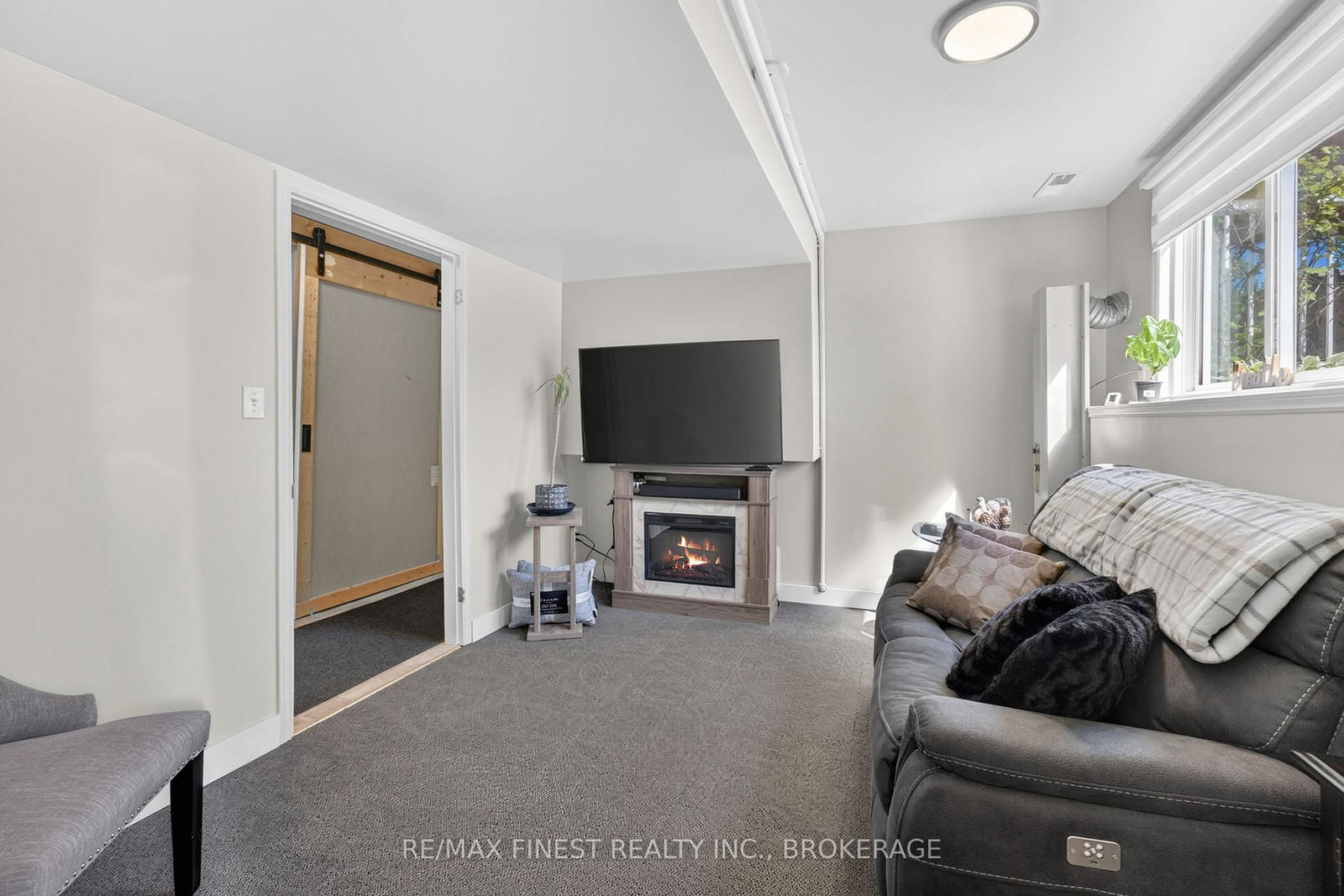 3 Mary Avenue • Prince Edward County, ON photo 20