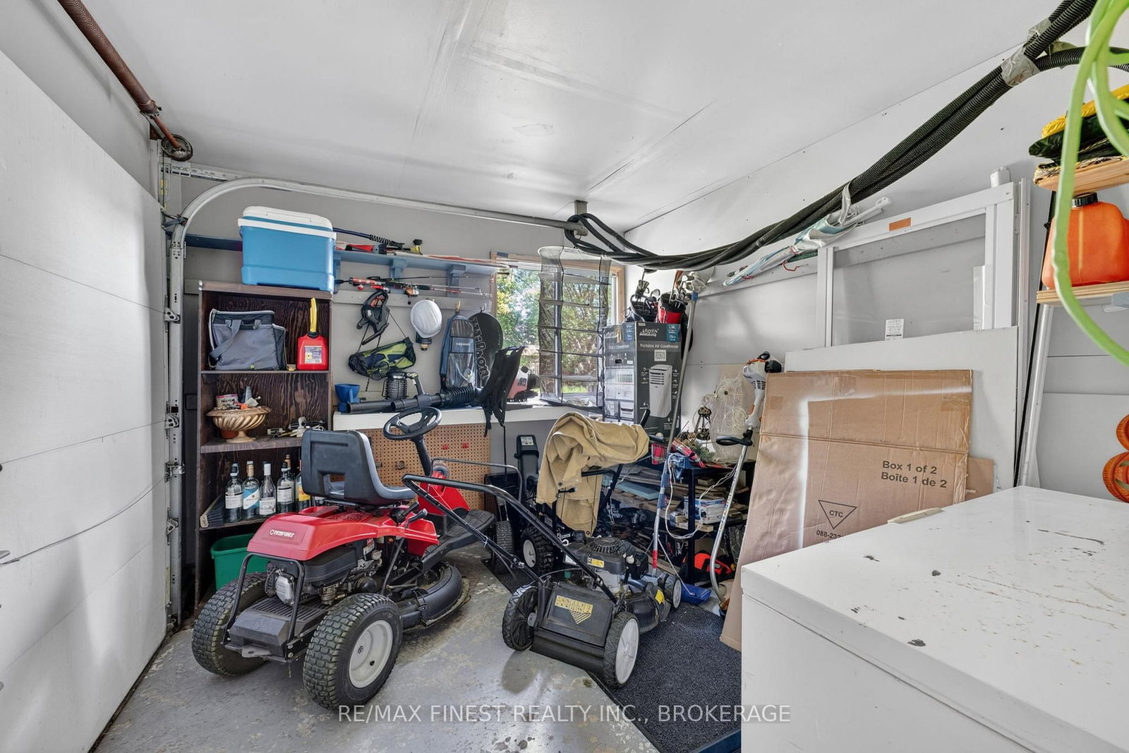 3 Mary Avenue • Prince Edward County, ON photo 38