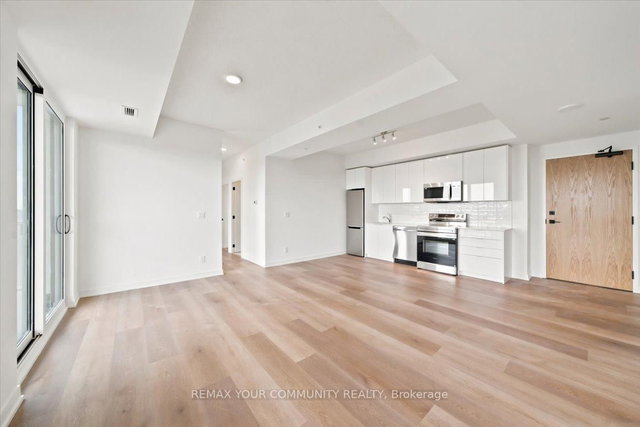1409 - 33 Erie Avenue