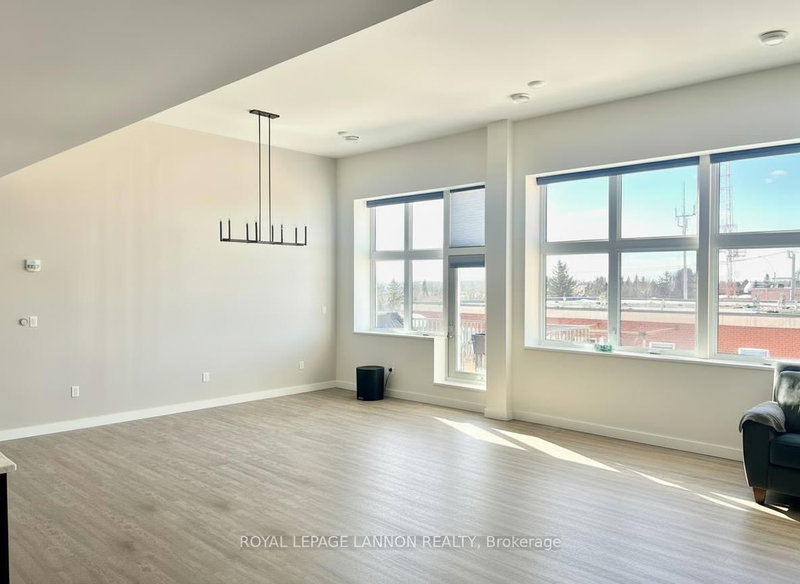 2416 - 96 HIGH Street