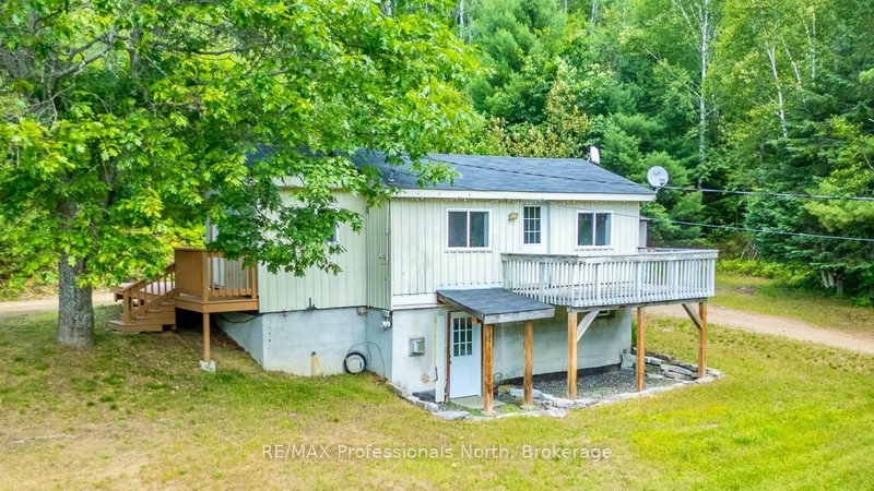 home for sale on 1468 Barry Line
