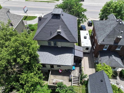 570 10th Street • Hanover, ON photo 2