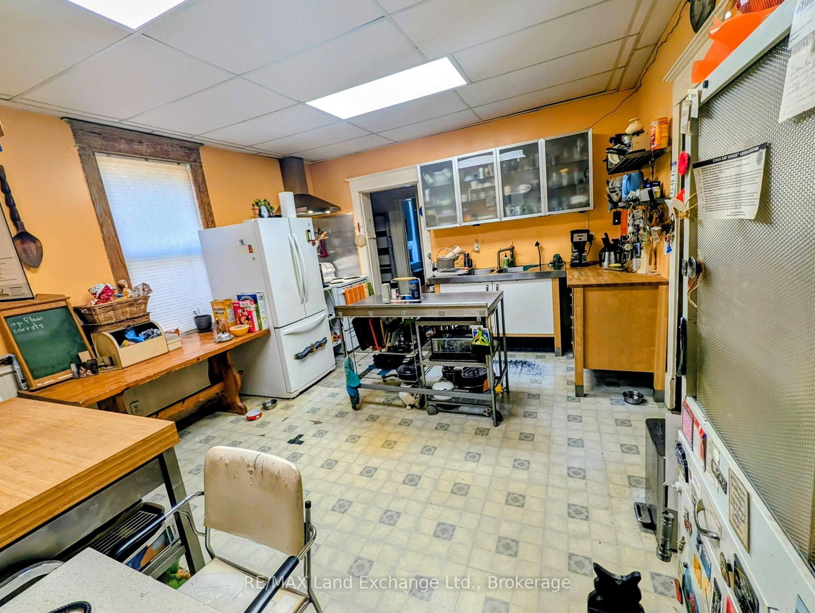 570 10th Street • Hanover, ON photo 21