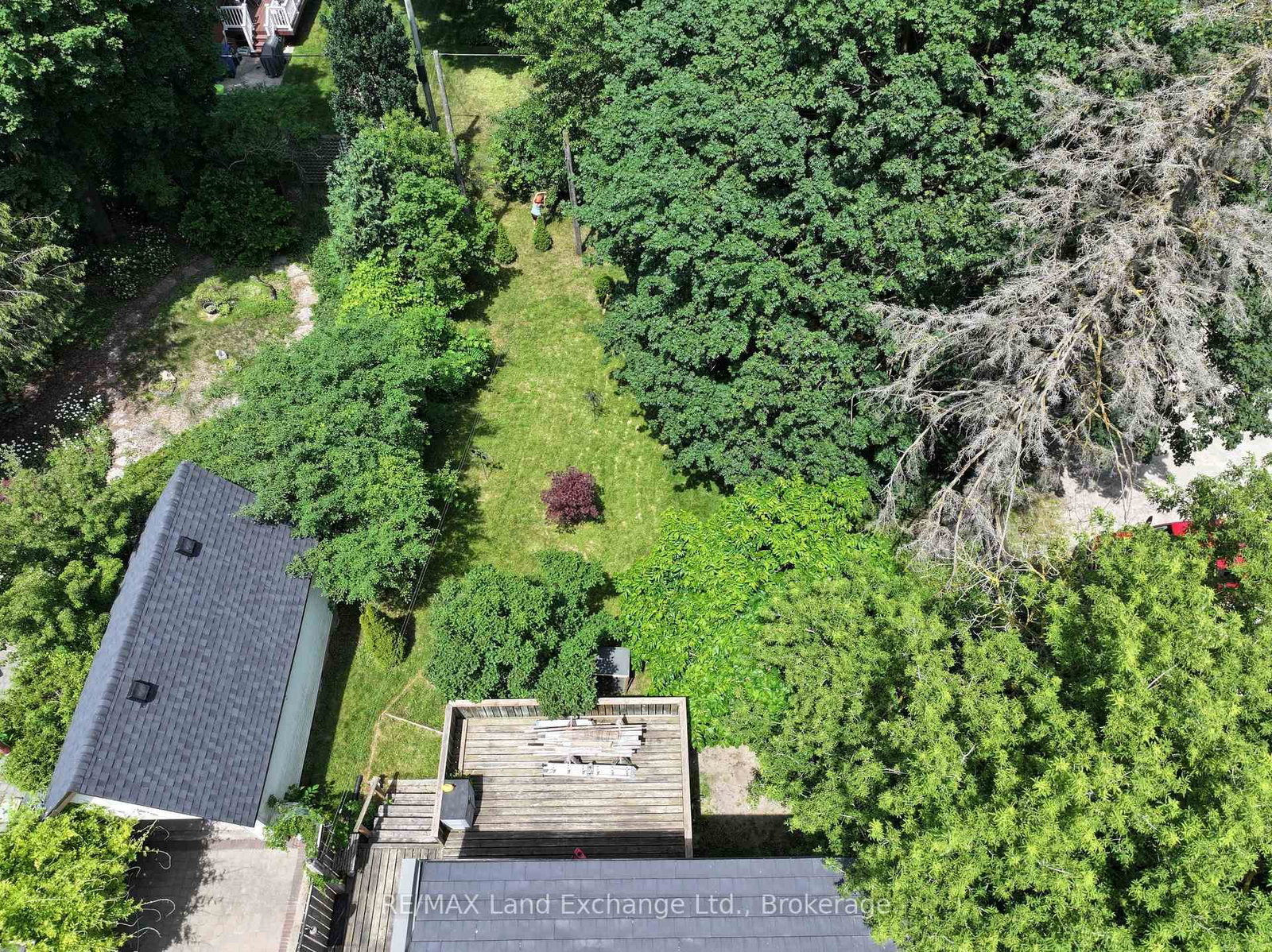 570 10th Street • Hanover, ON photo 3
