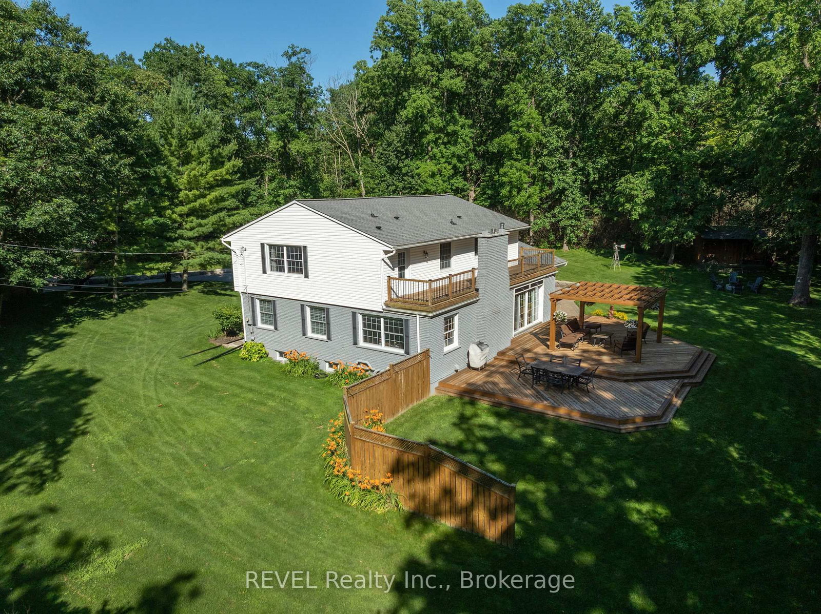 2791 DECEW Road • St. Catharines, ON photo 8