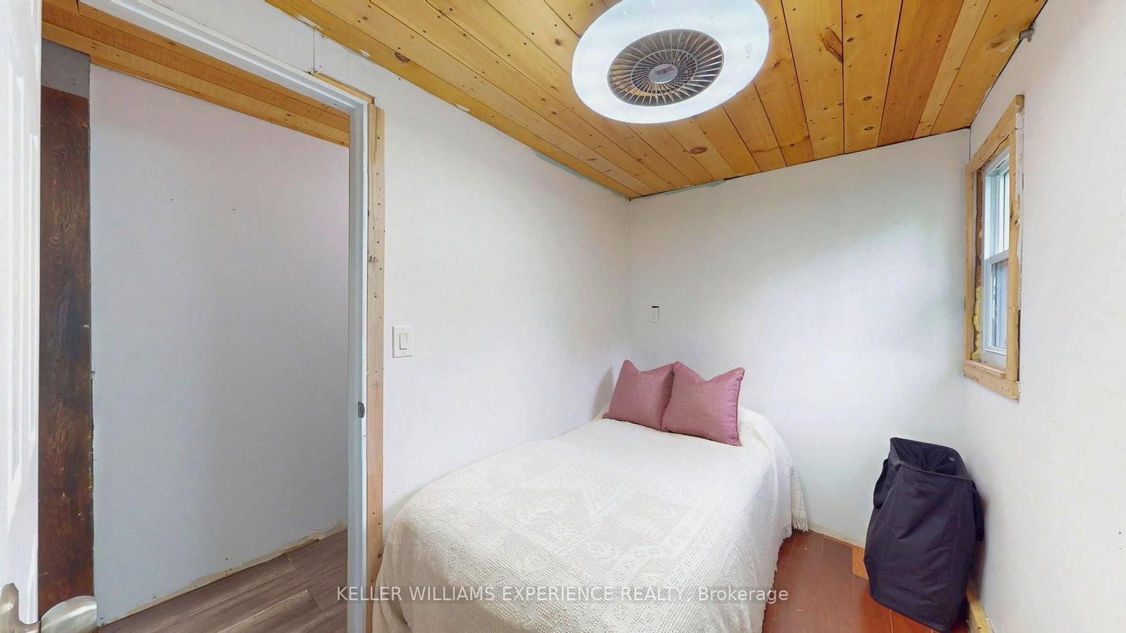 1701-49 Highway 11 Highway • Gravenhurst, ON photo 11