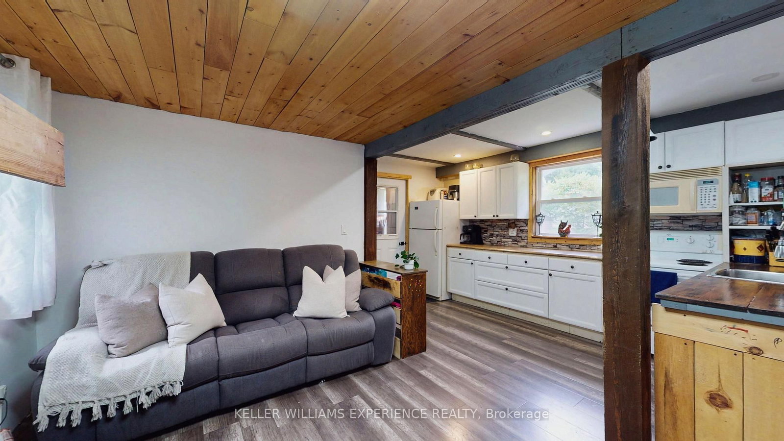 1701-49 Highway 11 Highway • Gravenhurst, ON photo 8