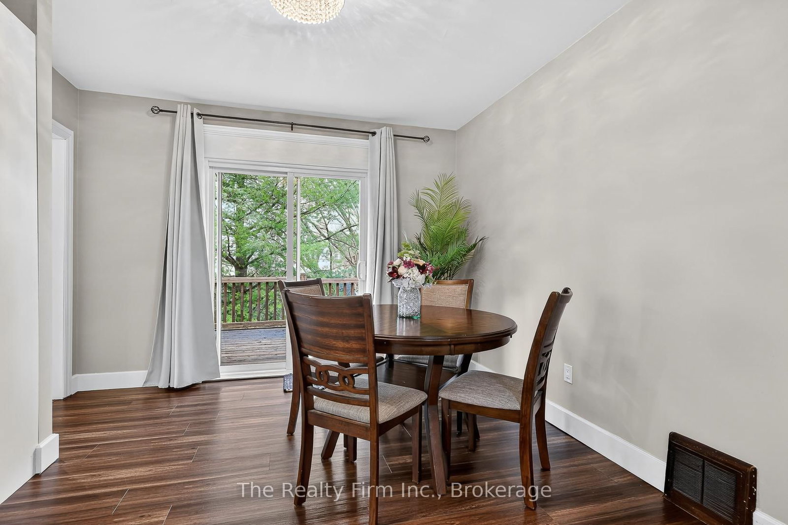 105 E King Street • Ingersoll, ON photo 13