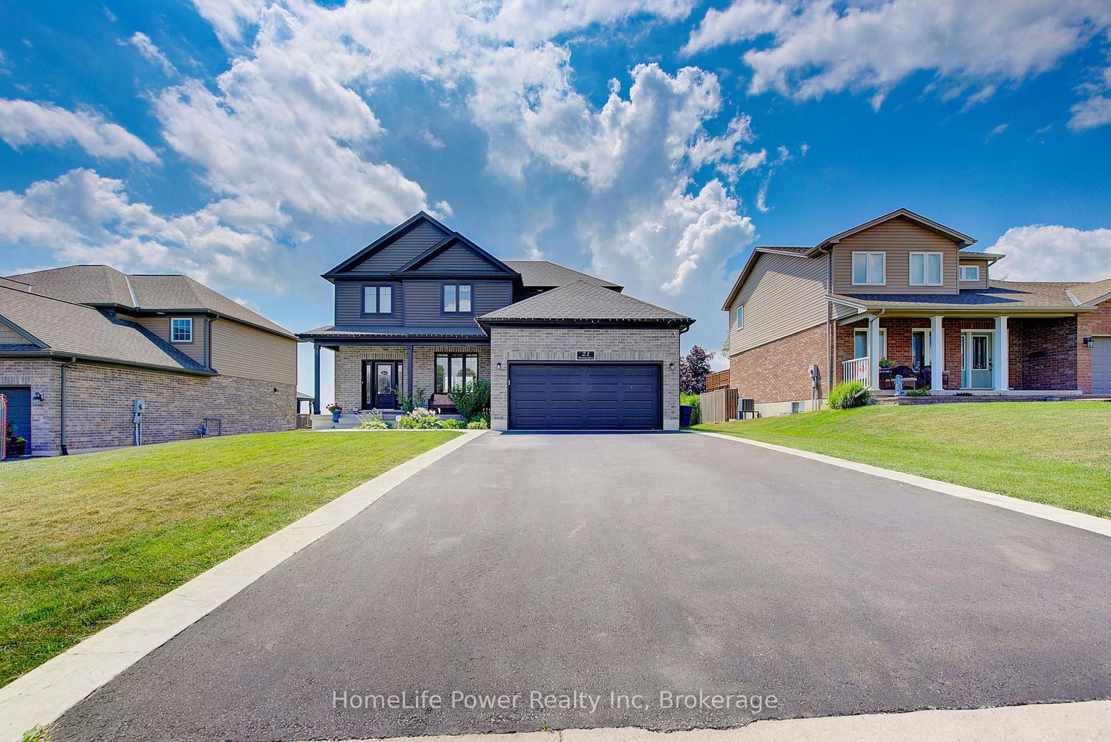 21 Morning Glory Drive • Tillsonburg, ON photo 2