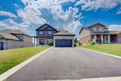 21 Morning Glory Drive • Tillsonburg, ON photo 2