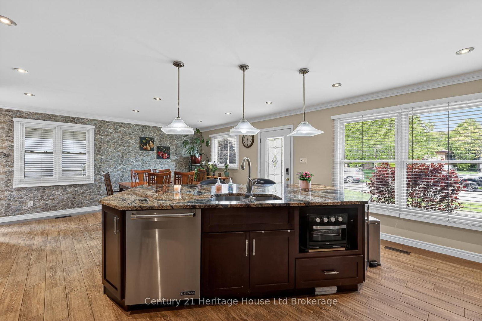 481 Ojibway Street • Woodstock, ON photo 16