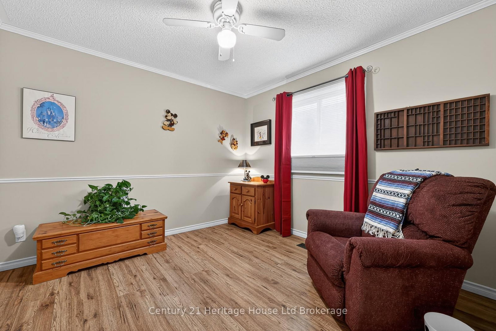 481 Ojibway Street • Woodstock, ON photo 3