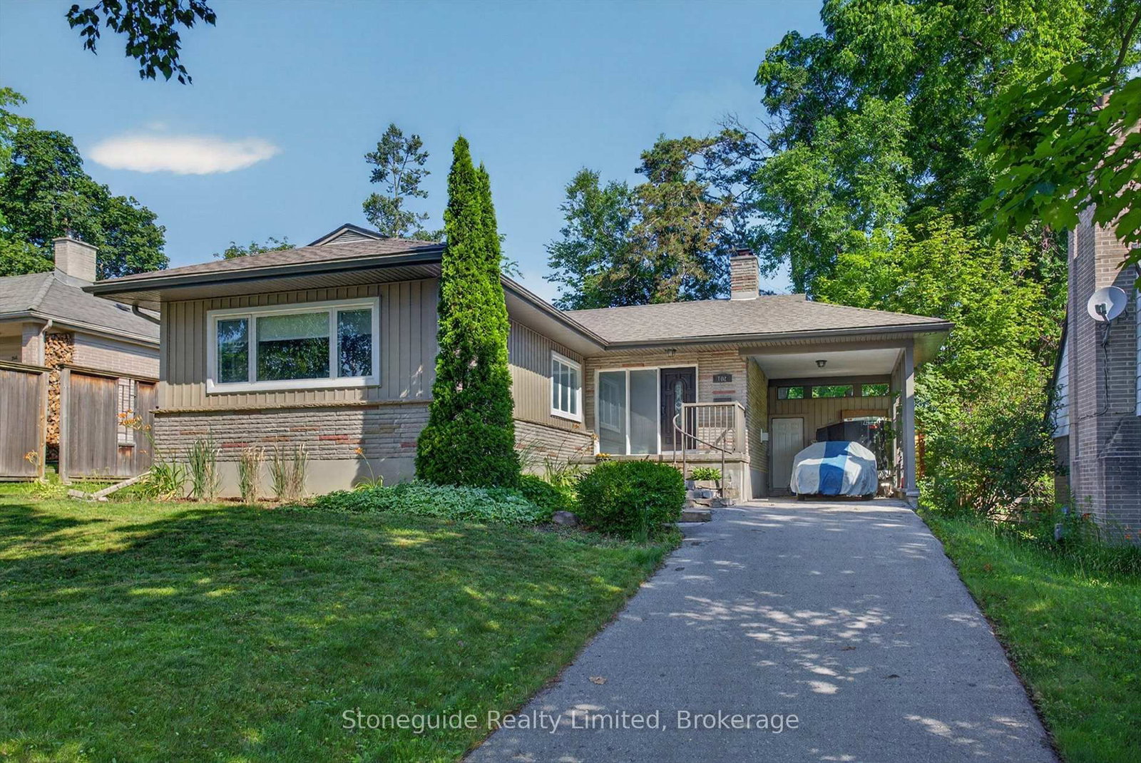 Detached House for sale at 702 Walkerfield Avenue, Peterborough, Ontario, K9J 4W4 - Town Ward 3 - MLS: X13555874
