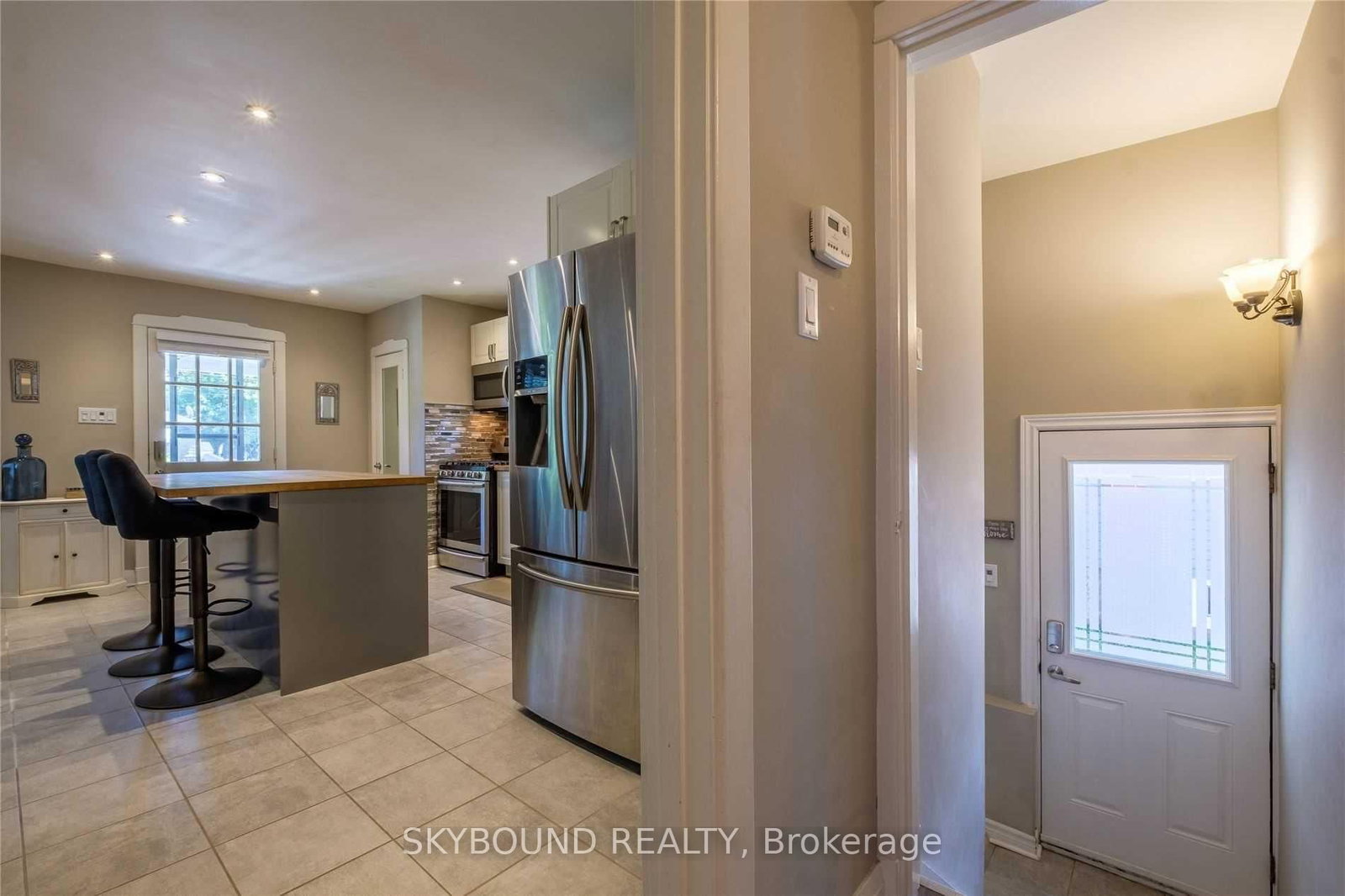28 East 39th Street • Hamilton, ON photo 15