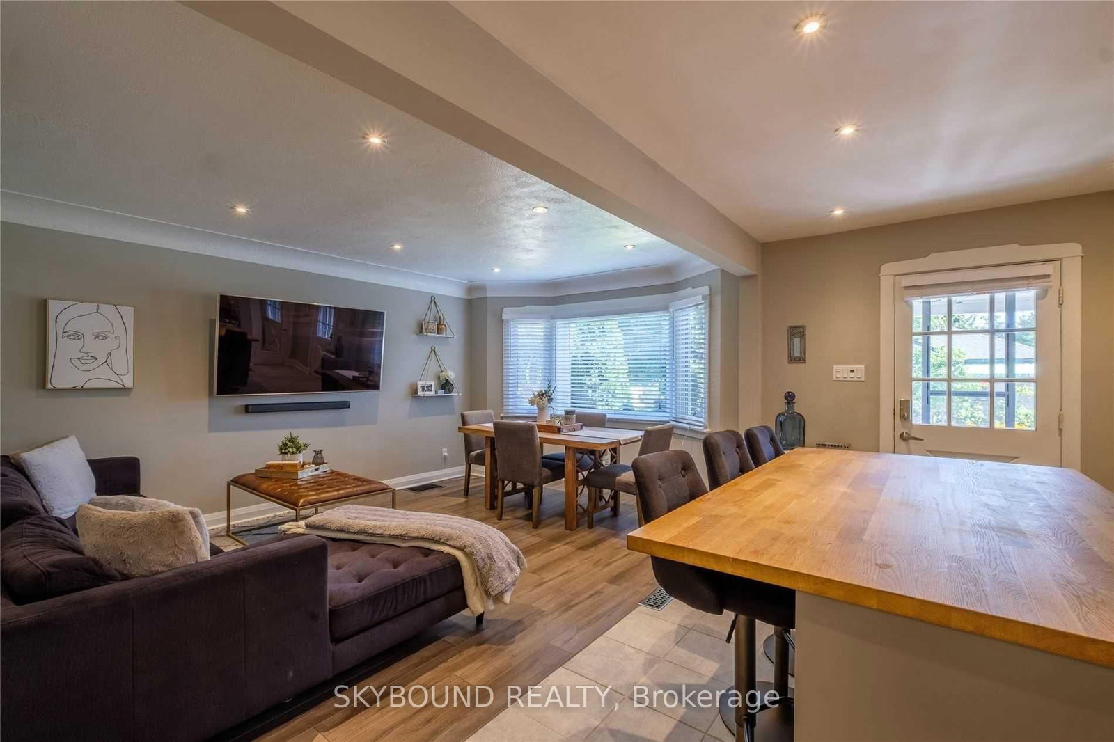 28 East 39th Street • Hamilton, ON photo 6