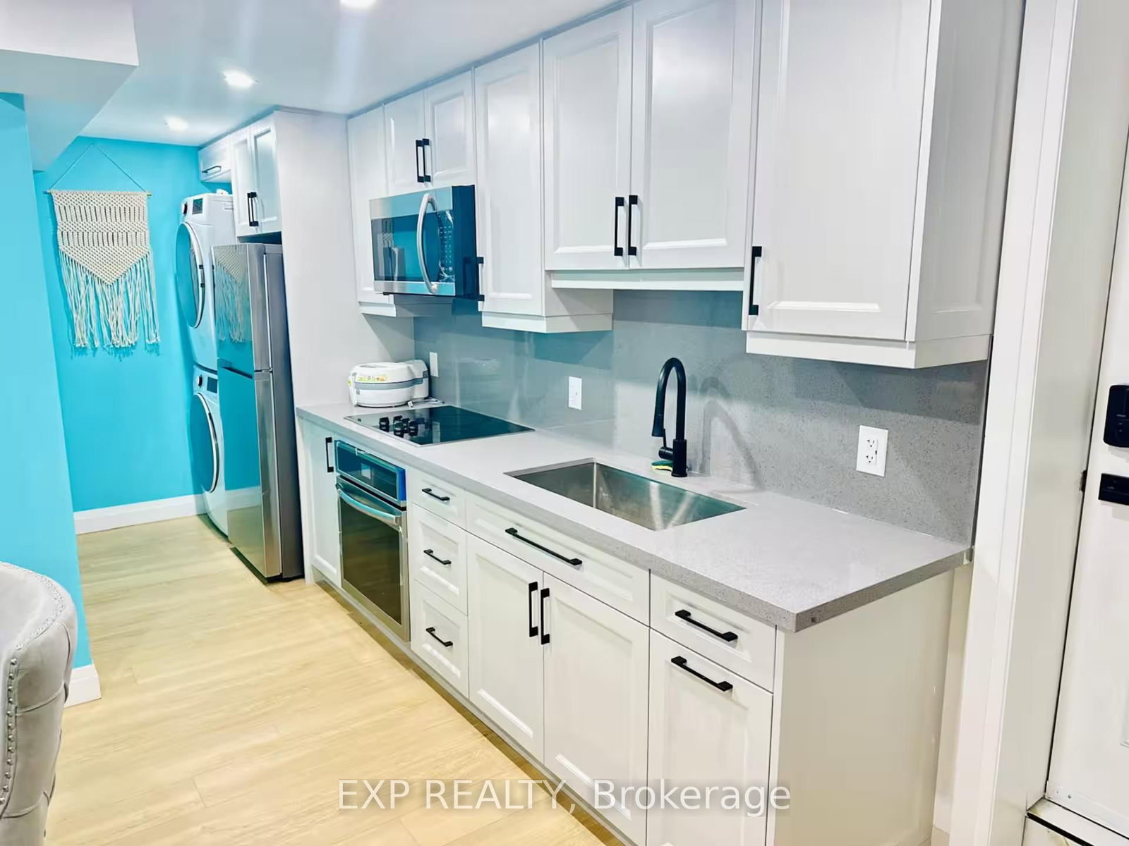 bsmnt - 1255 Emma Chase Drive, London North 4