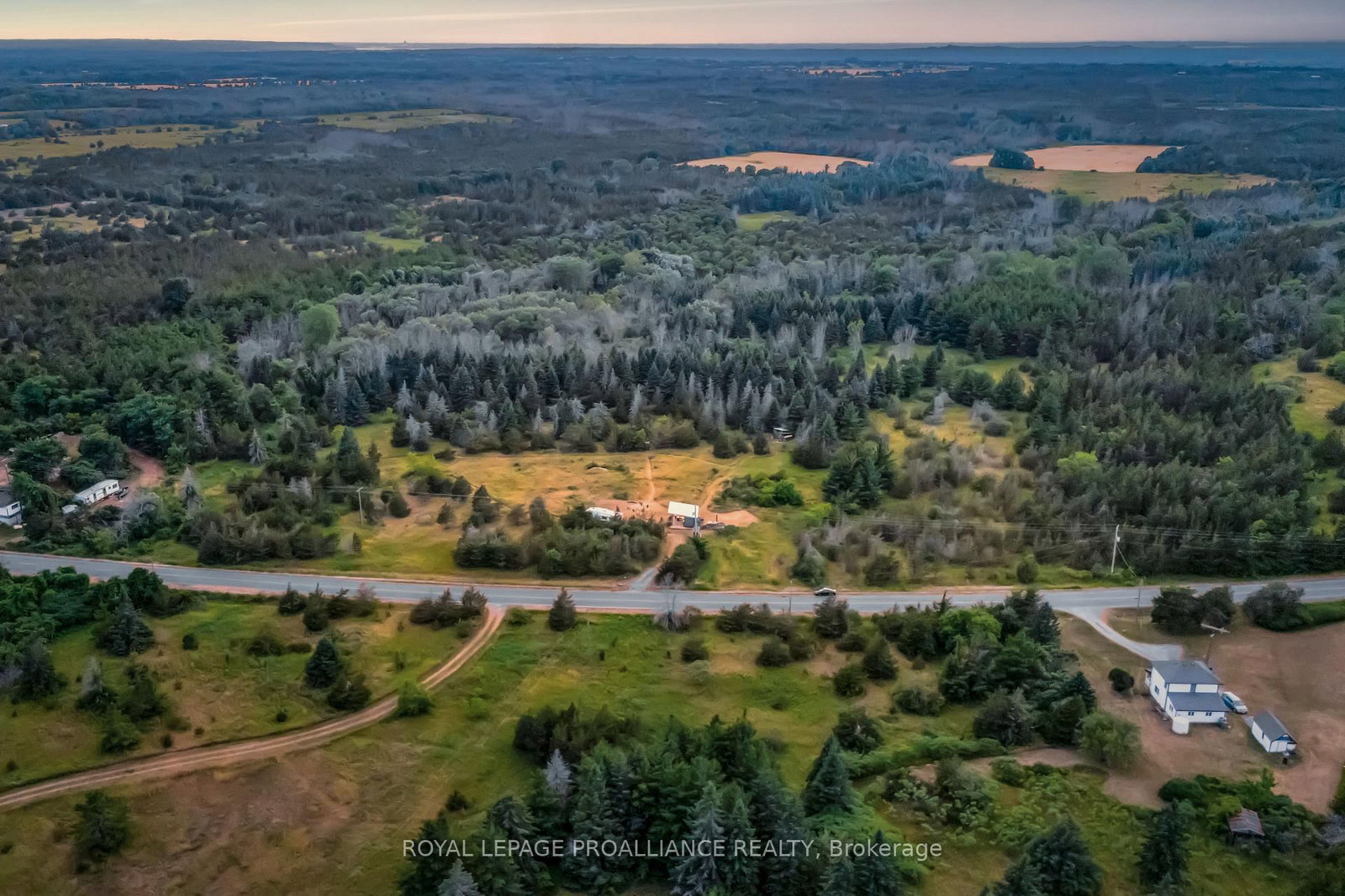 3947 County Road 8 • Prince Edward County, ON photo 3