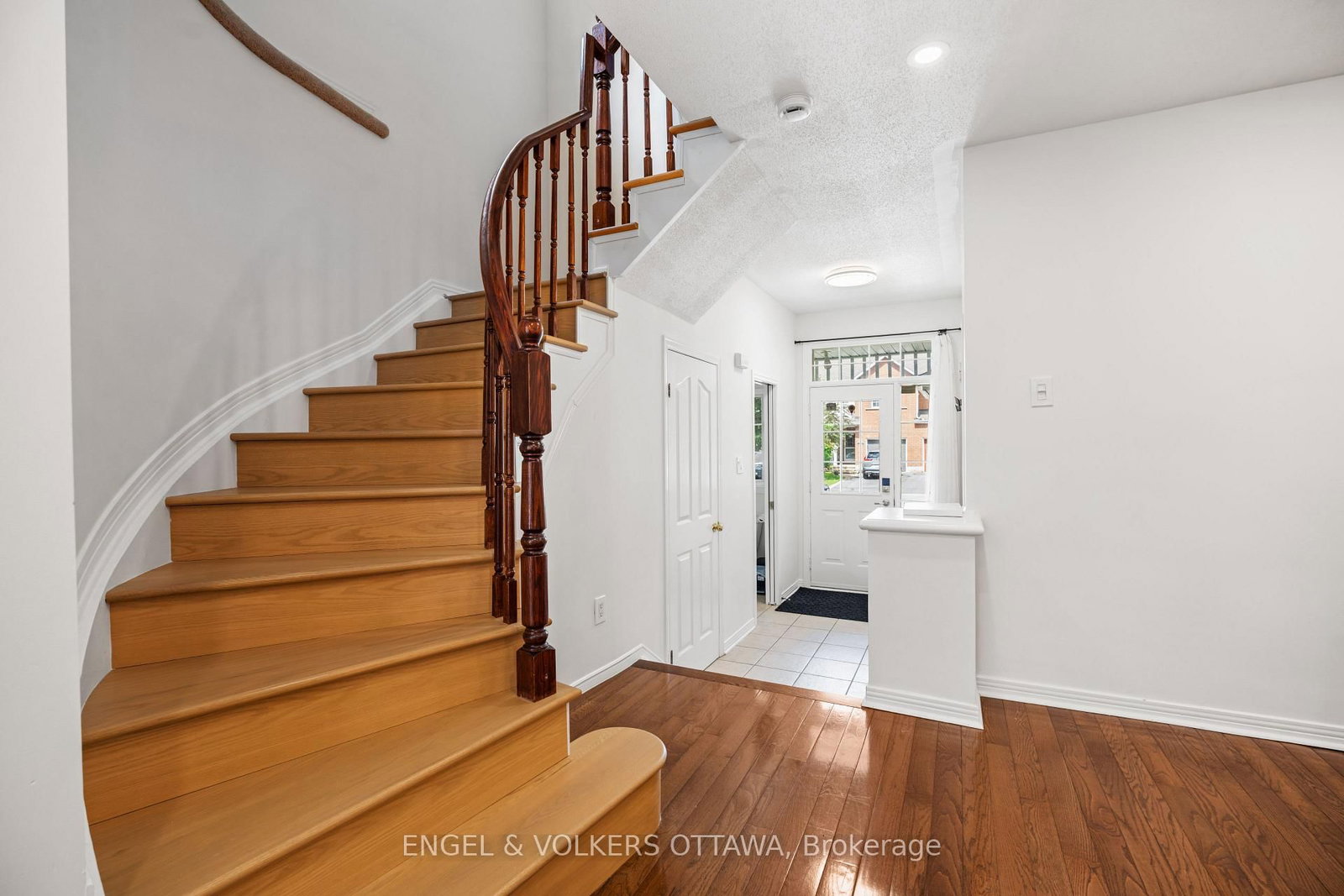 18 Cambray Lane • Ottawa, ON photo 19
