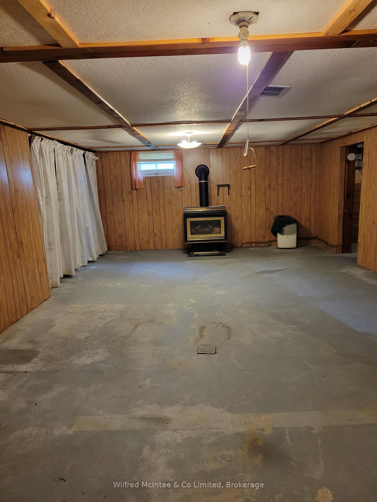 575 11th Street • Hanover, ON photo 12
