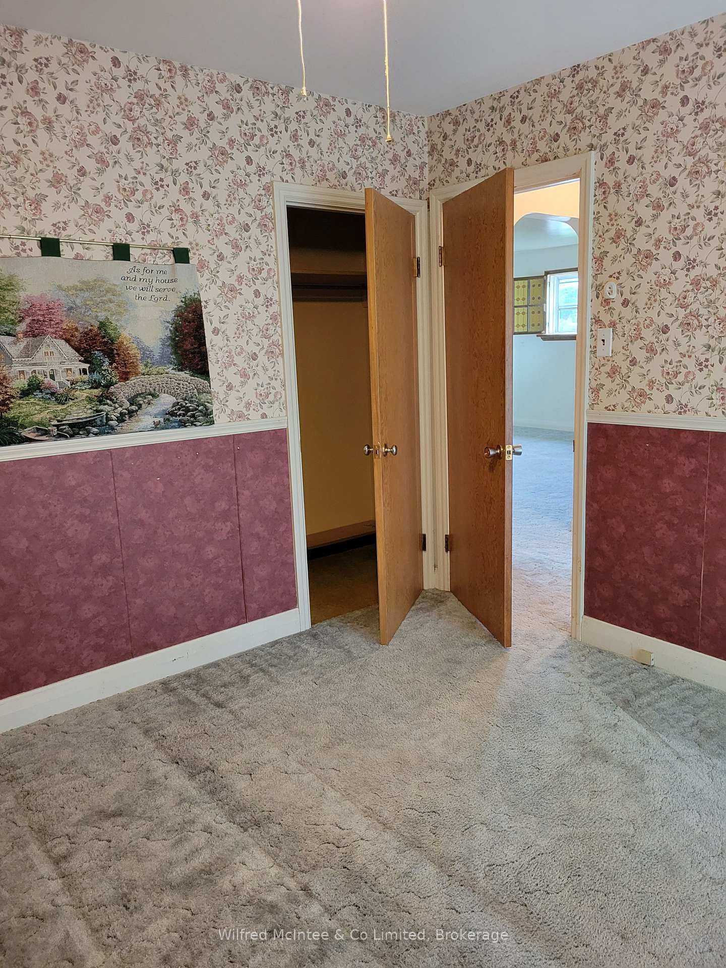 575 11th Street • Hanover, ON photo 9