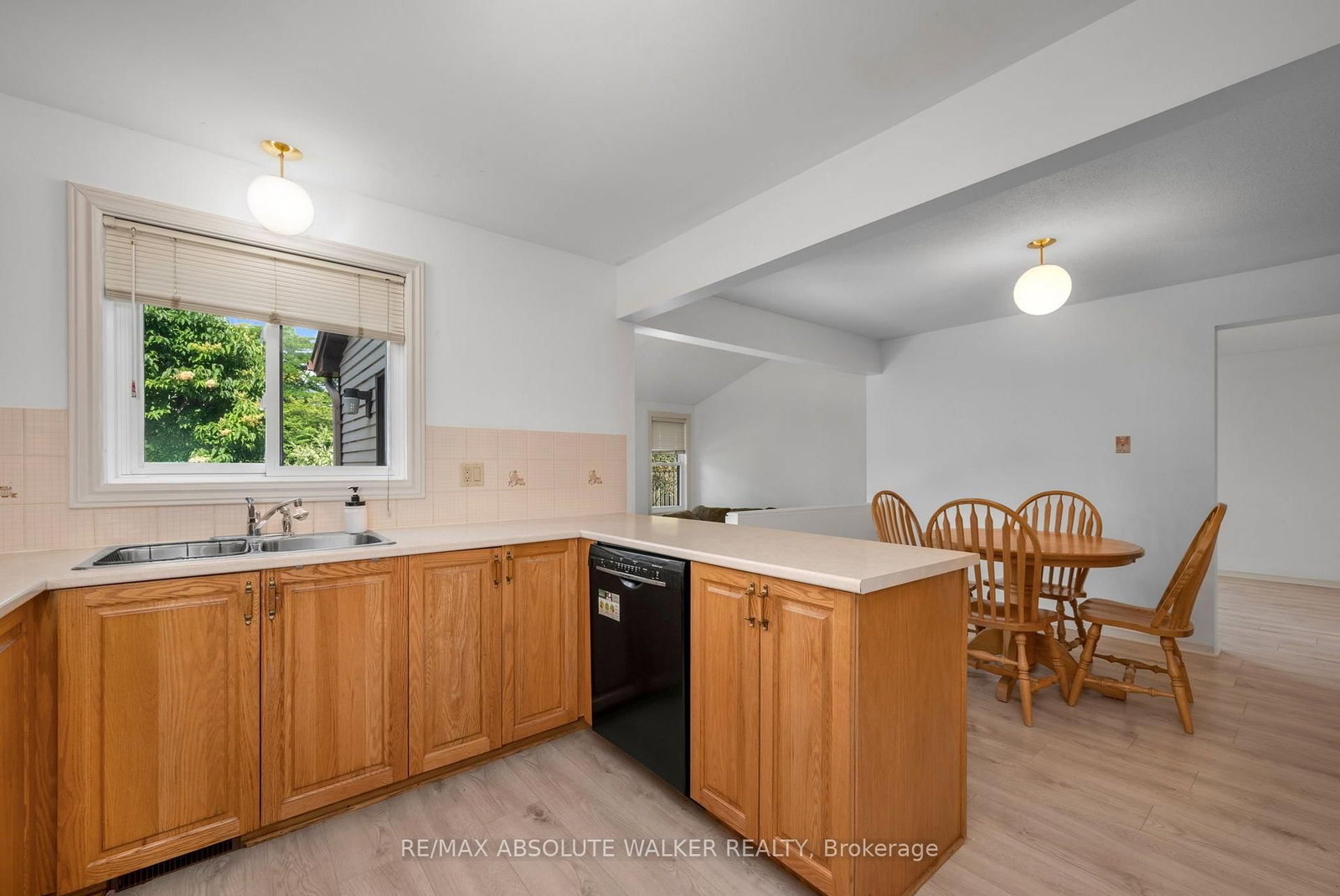 1889 Rosewind Court • Orleans, ON photo 16