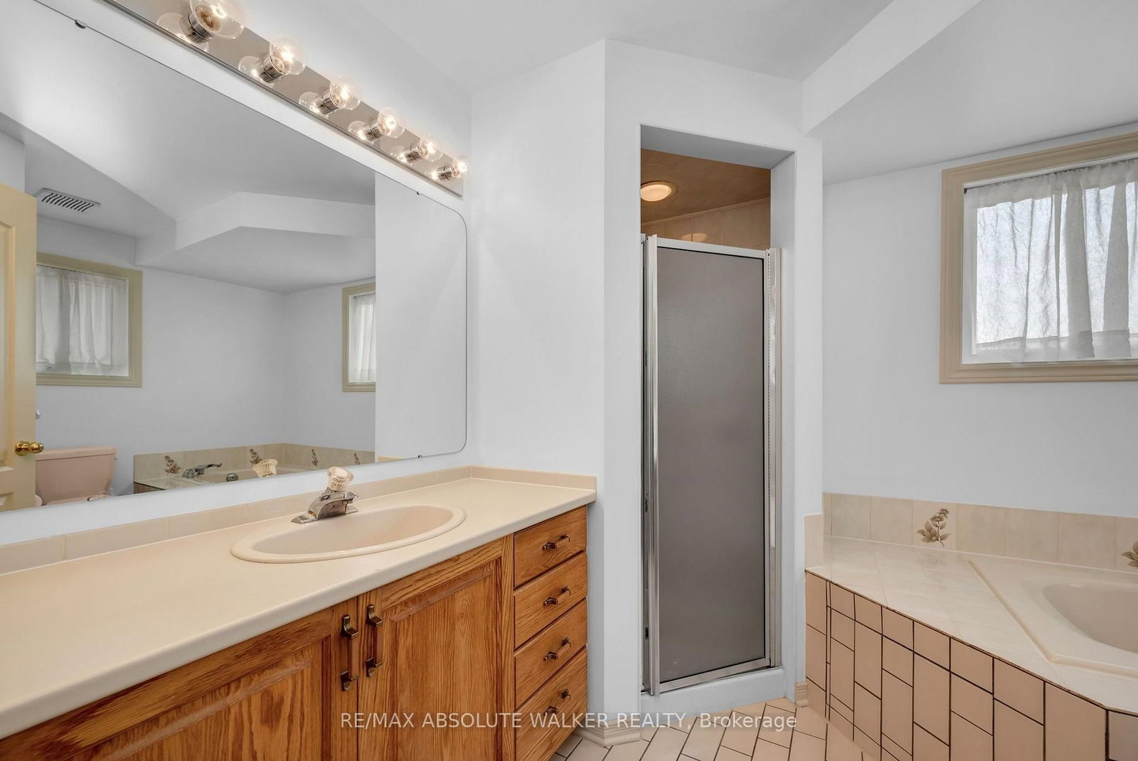 1889 Rosewind Court • Orleans, ON photo 29