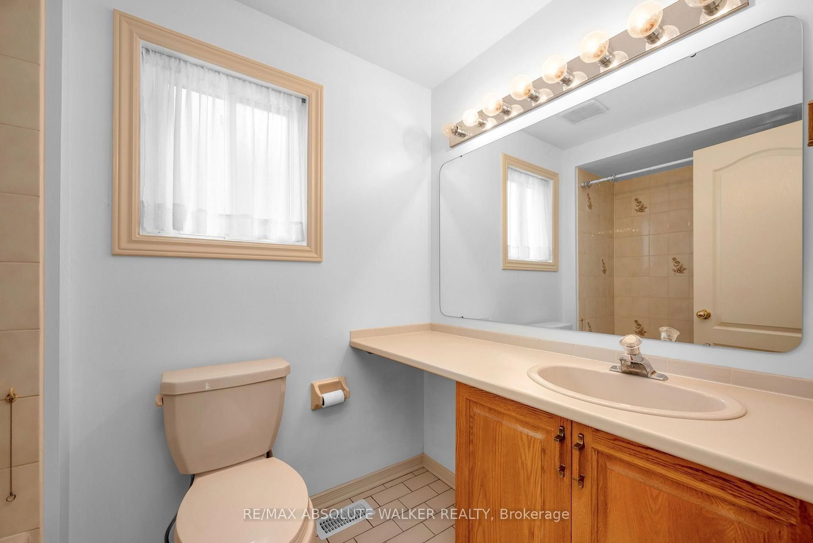 1889 Rosewind Court • Orleans, ON photo 36