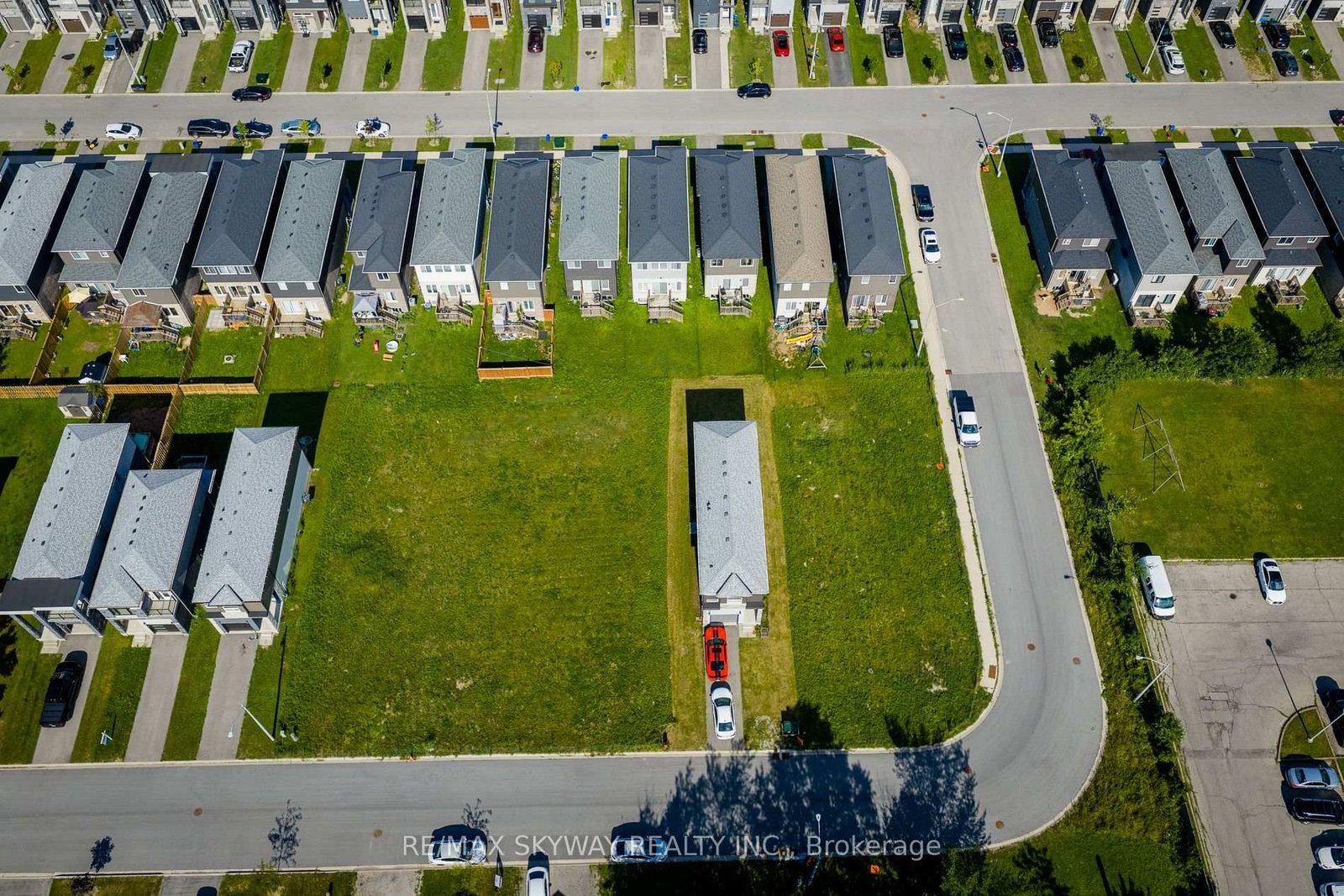 209 Iva Street • Welland, ON photo 3