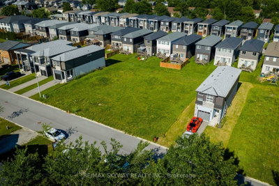 209 Iva Street • Welland, ON photo 9