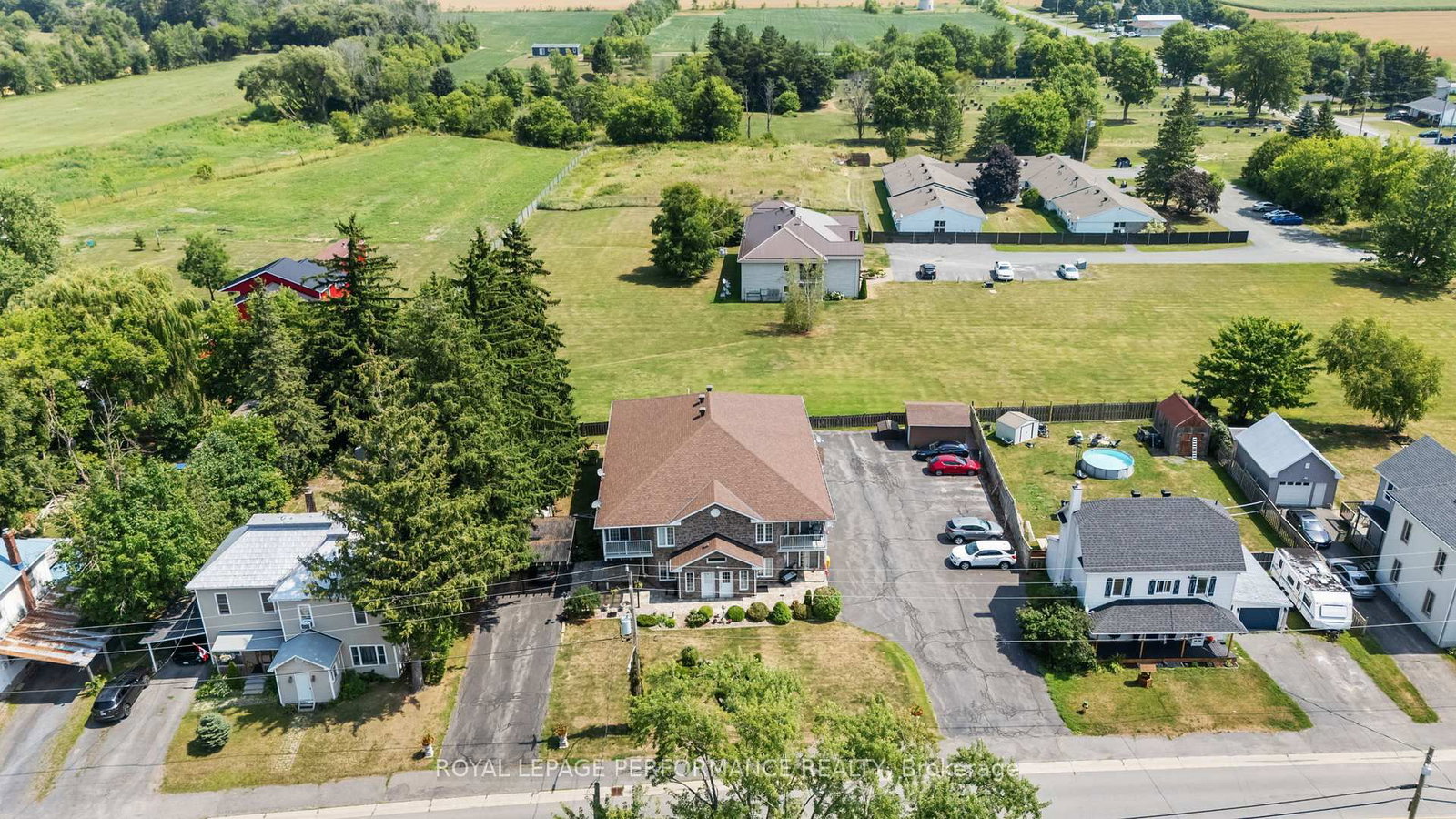 28 Queen Street • North Stormont, ON photo 8