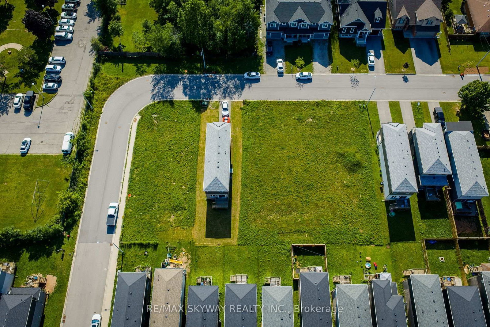 215 Iva Street • Welland, ON photo 7