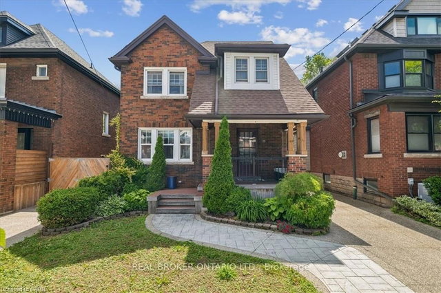 25 Ottawa Street S