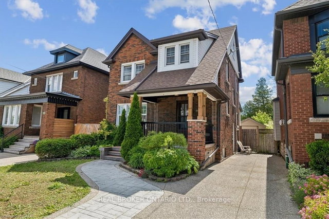 25 Ottawa Street S
