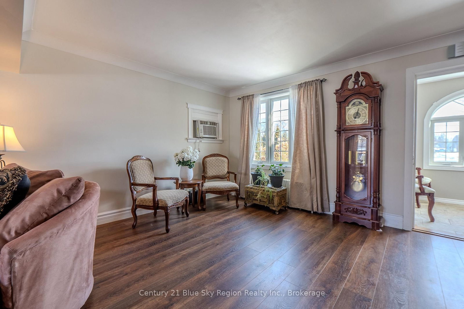 137 Whitney Avenue • North Bay, ON photo 4