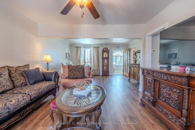 137 Whitney Avenue • North Bay, ON photo 8