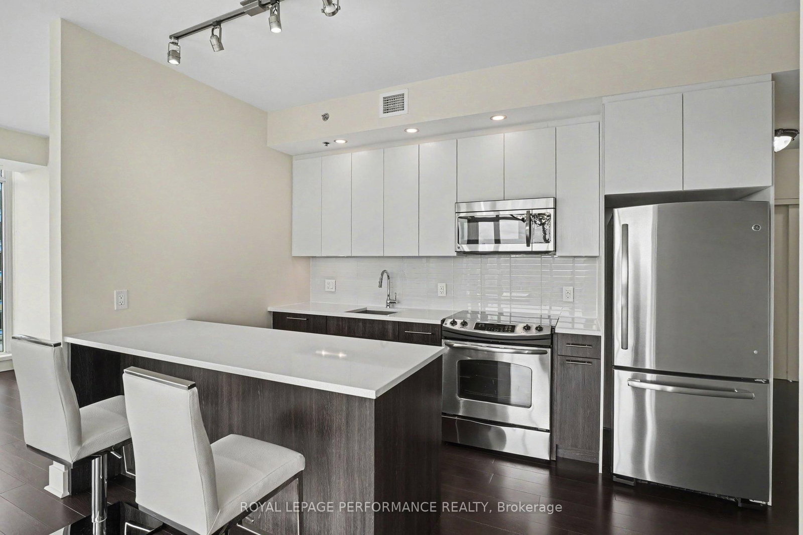 Condo for sale at 412-88 Richmond Road, Ottawa, Ontario, K1Z 0B1 - Westboro/Hampton Park - MLS: X13556200