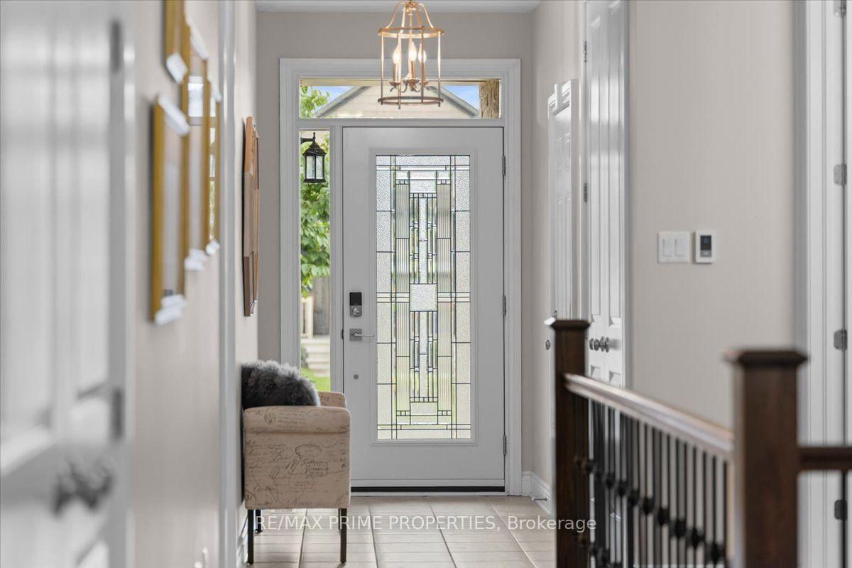 817 Platinum Street • Clarence-Rockland, ON photo 3